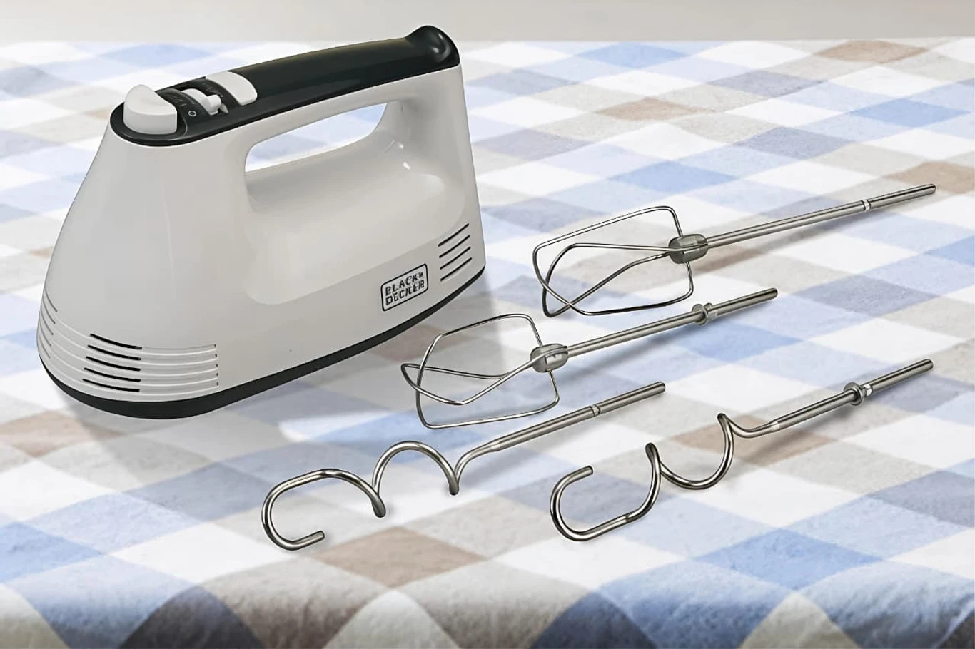Black+Decker - White Hand Mixer - Hand Blender & Egg Beater for Cake Baking
