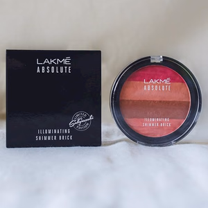 Lakme - Absolute Illuminating Blush Shimmer Brick - In Pink