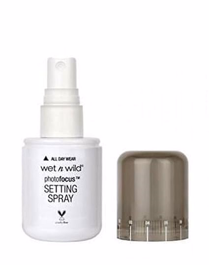 Wet n Wild - White - Photofocus - Natural Finish Setting Spray