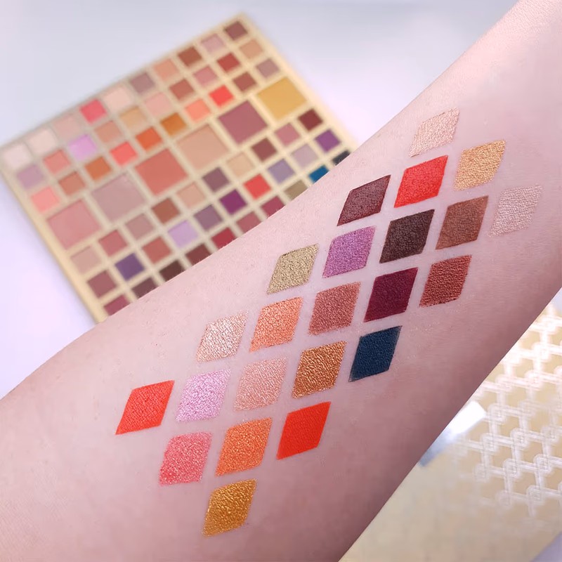Makeup Revolution - XX Revolution Xx Shadow Palette Xxplosion