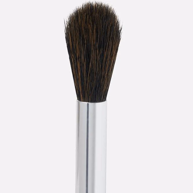 BH Cosmetics Rounded Highlighter Brush