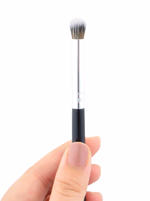 BH Cosmetics - BH Studio 5 - Pointed Crease Pro Brush