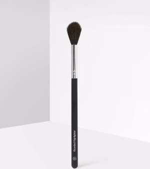 BH Cosmetics Rounded Highlighter Brush