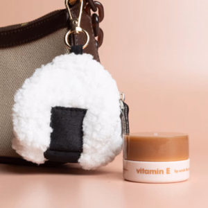 The Face Shop - Vitamin E Rice Lip Scrub - With Free Sushi Pouch