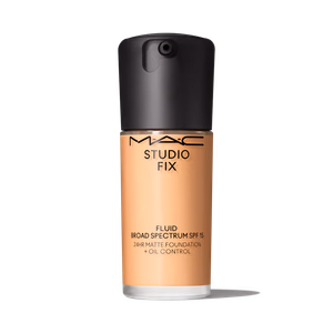 M.A.C - NC20 - Studio Fix Fluid SPF 15 - Soft Matte Foundation With Hyaluronic Acid