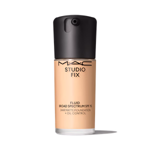 M.A.C - NC16 - Studio Fix Fluid SPF 15 - Soft Matte Foundation With Hyaluronic Acid