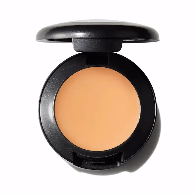 M.A.C - NC20 - Studio Finish SPF 35 Concealer